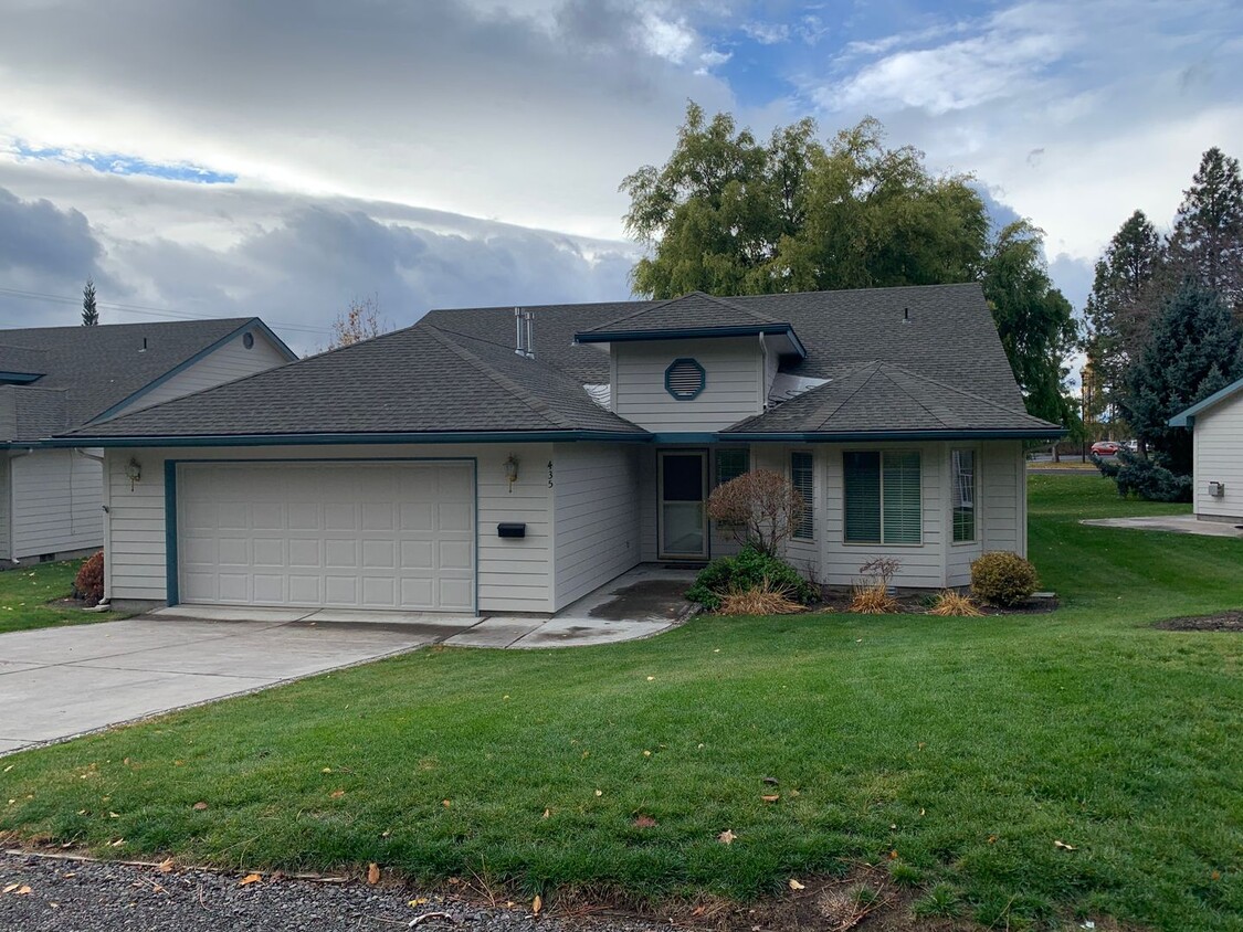Primary Photo - 3 bedroom, 2 bath home on Harbor Links Gol...