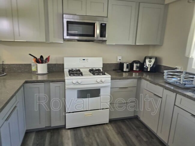 Photo - 286 Auwaiolimu St House