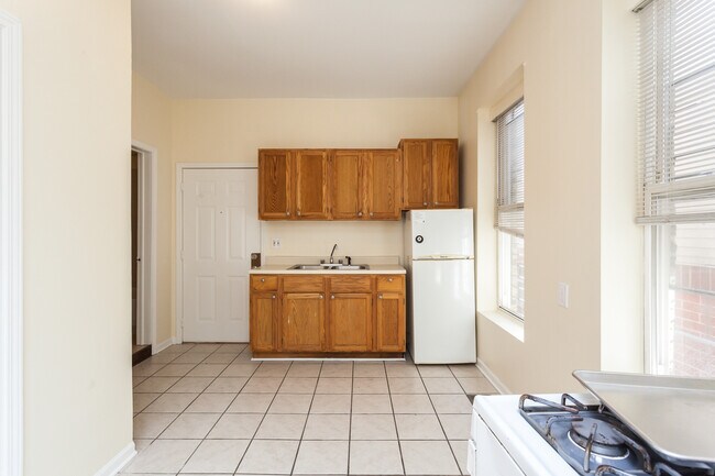 Photo - 1310 North Artesian-1R Apartment