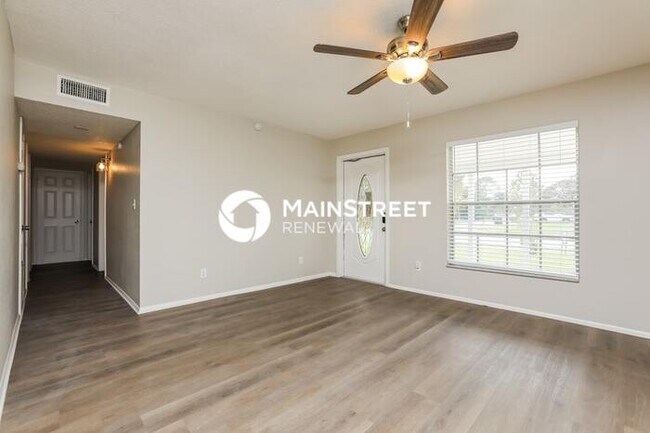 Foto del edificio - 3 Bedroom Pet-Friendly Home in Orlando, FL...