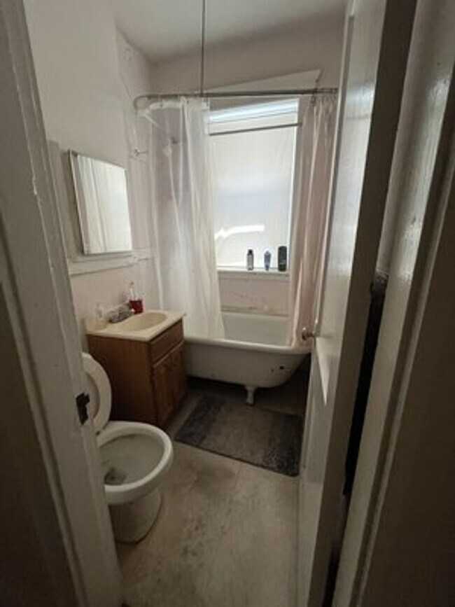 Foto del edificio - 221 Kelton St
