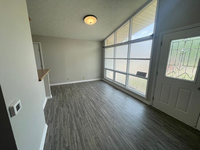 Foto del edificio - 3 Bedroom 1.5 Bath House in West Lafayette