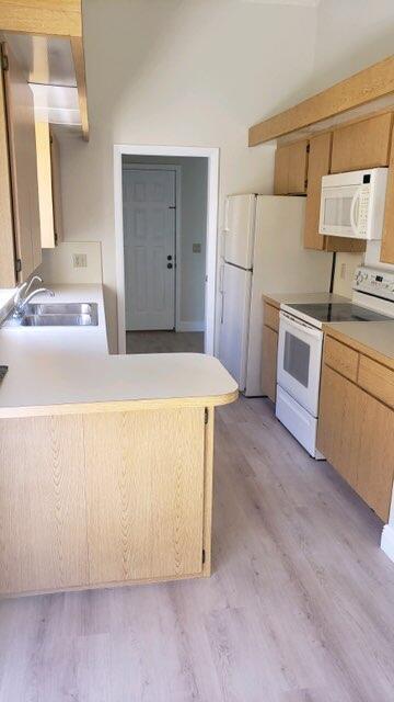 Foto del edificio - 132 Beach Summit Ct