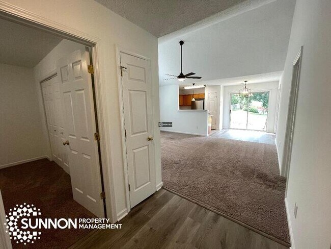 Building Photo - Charming 3 Bed, 2 Bath Ranch in Hewitt Property Subdivision