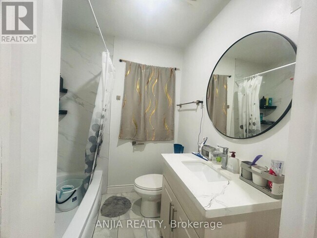 Building Photo - 77 Nash Dr