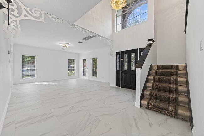 Foto del edificio - 2431 Parkwood Ln