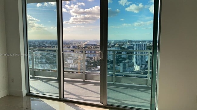 Foto del edificio - 90 SW 3rd St