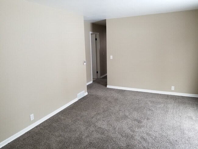 Foto del edificio - 3402 Custer St