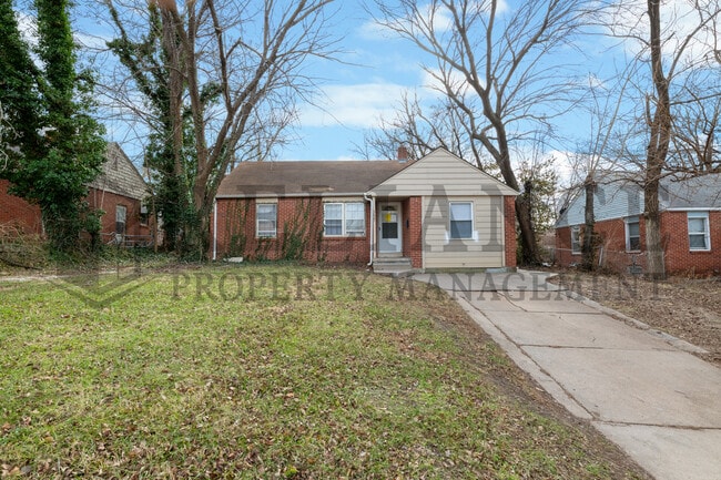 Building Photo - 3627 E 10th St N