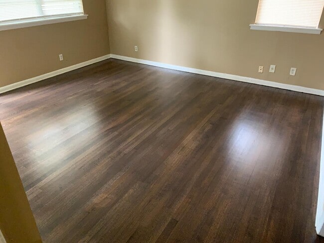 Foto del edificio - 701 Frayser Dr