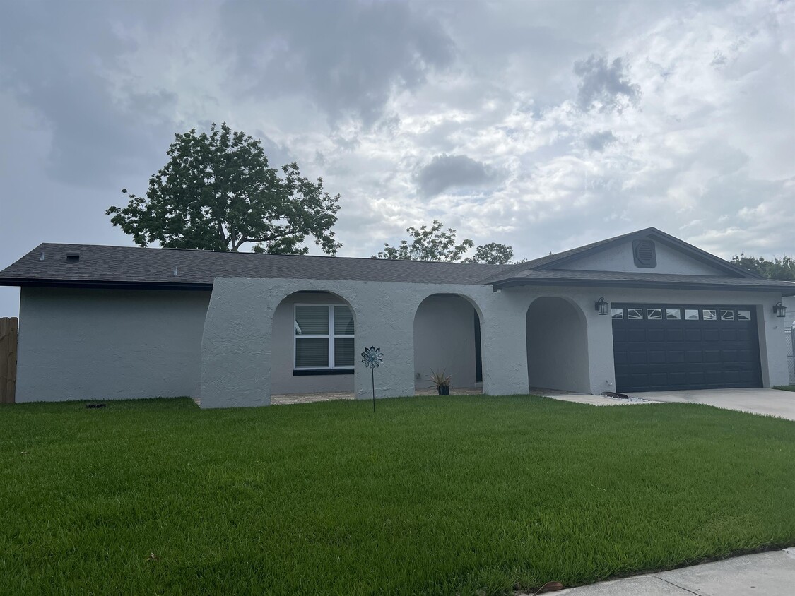 Primary Photo - 804 Mimosa Dr