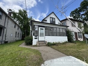 Building Photo - 675 NE Lowry Ave