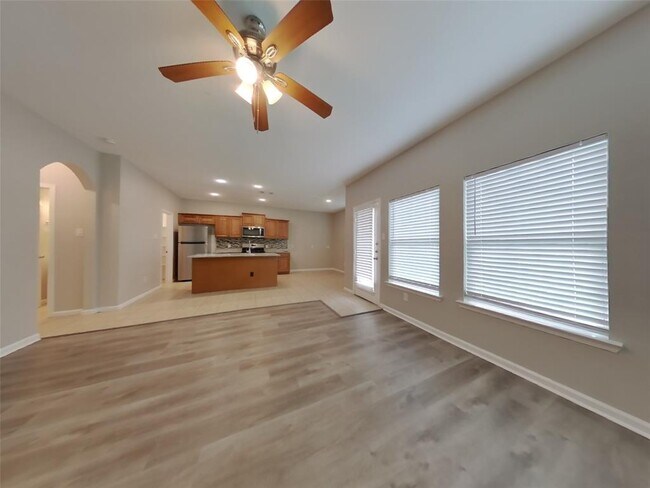 Foto del edificio - 12711 Plummersville St