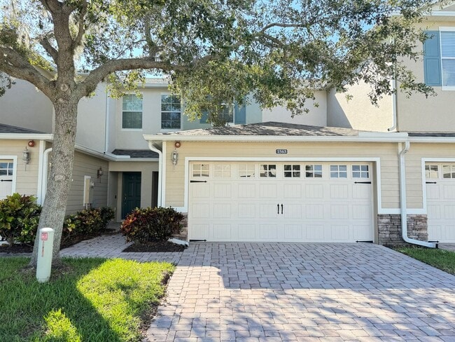 Great Townhome Close to Winter Garden vill... - Great Townhome Close to Winter Garden vill...