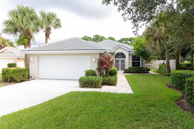 Building Photo - 501 SW Hampton Ct