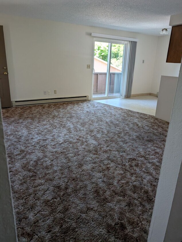 Foto principal - One Bedroom, One Bathroom Apartment - Loca...