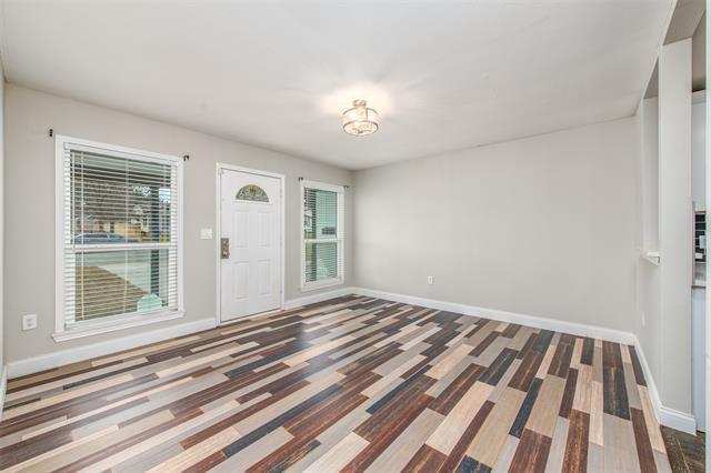 Foto del edificio - 5808 Locke Ave
