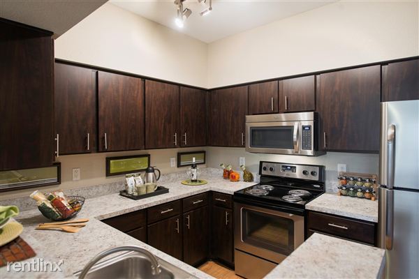 Foto del edificio - 12250 S Kirkwood Rd