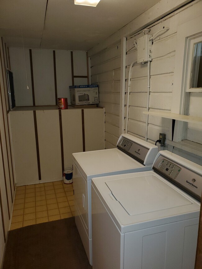 Foto del edificio - 8920 NE Davis St