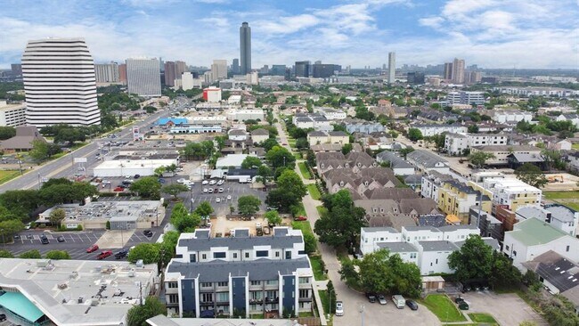 Foto del edificio - 5922 Val Verde St