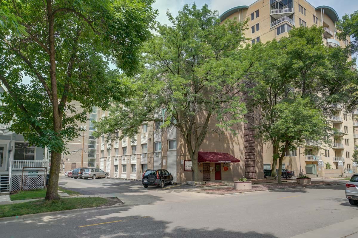 Exterior - University Square Apartments