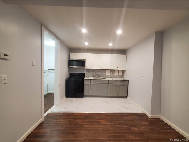 Foto del edificio - 24 Orange Ln