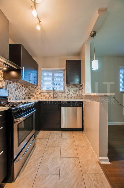 Foto del edificio - 767 Greenwood Ave NE
