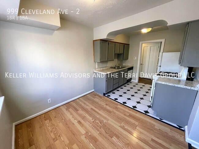 Foto del edificio - 999 Cleveland Ave