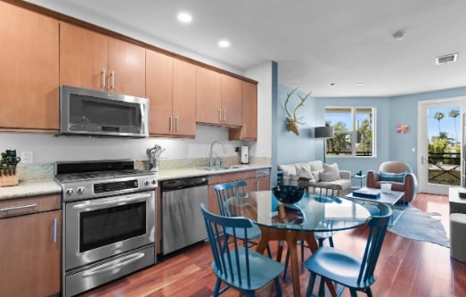 Building Photo - 3687 Fourth Ave