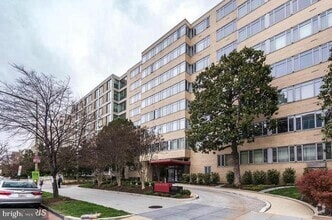 Building Photo - 1711 Massachusetts Ave NW