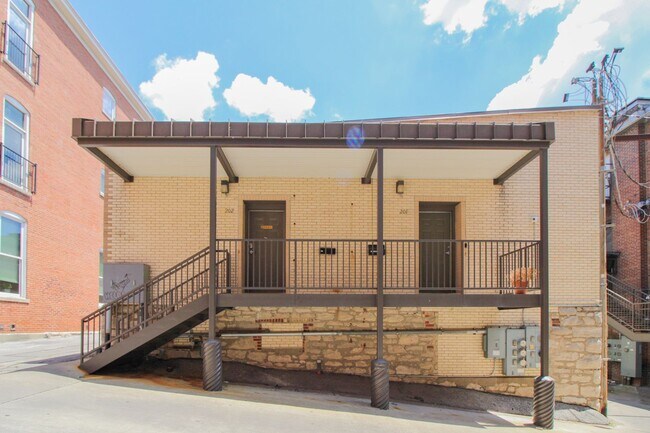 Foto del edificio - 10 N 10th St