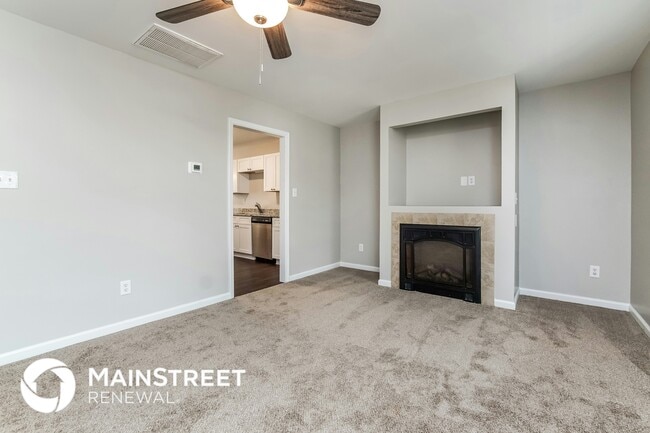 Foto del edificio - 405 Whitehall Ct