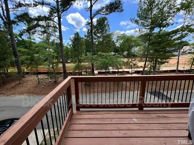 Building Photo - 545 Old Mill Village Dr