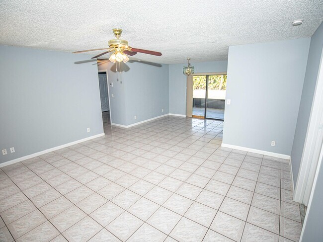 Building Photo - 13751 59th Ct N