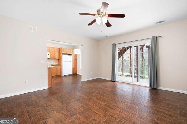 Building Photo - 1083 Soaring Way NE