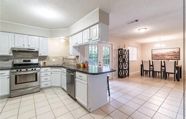 Foto del edificio - 720 E Mission St