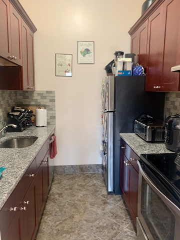 Foto principal - 418 Massachusetts Ave