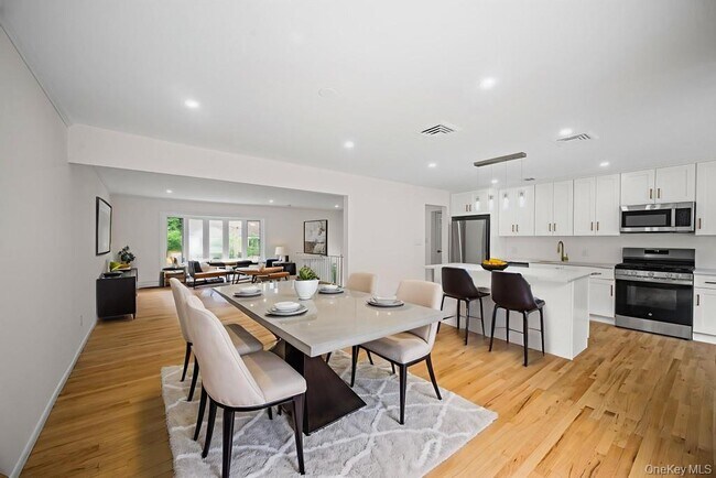 Foto del edificio - 26 Ravine Rd