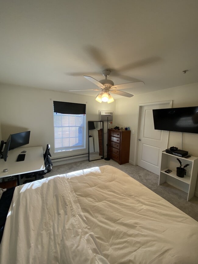 528 Copper Beech Cir, Harrisonburg, VA 22801 Townhome Rentals in