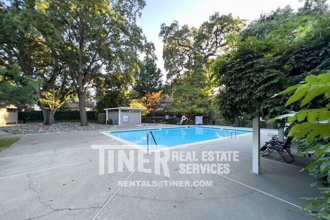 Foto del edificio - Three Bedroom Home near Sacramento River