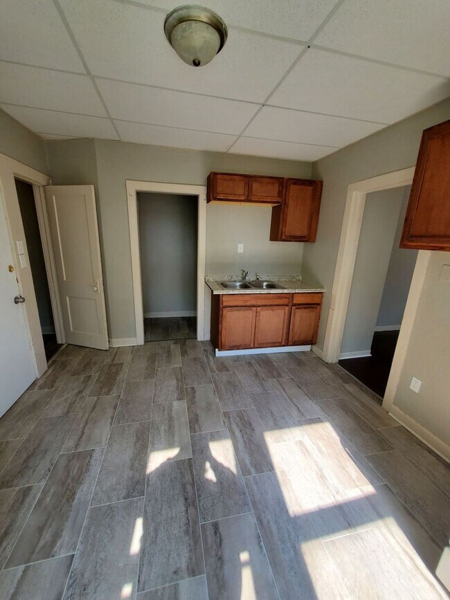 Foto del edificio - 2203-2205 W Melvina St. (Duplex)(ACE PROPERTY)