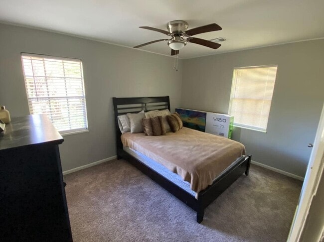 Foto del edificio - 416 Bayou Oaks Dr