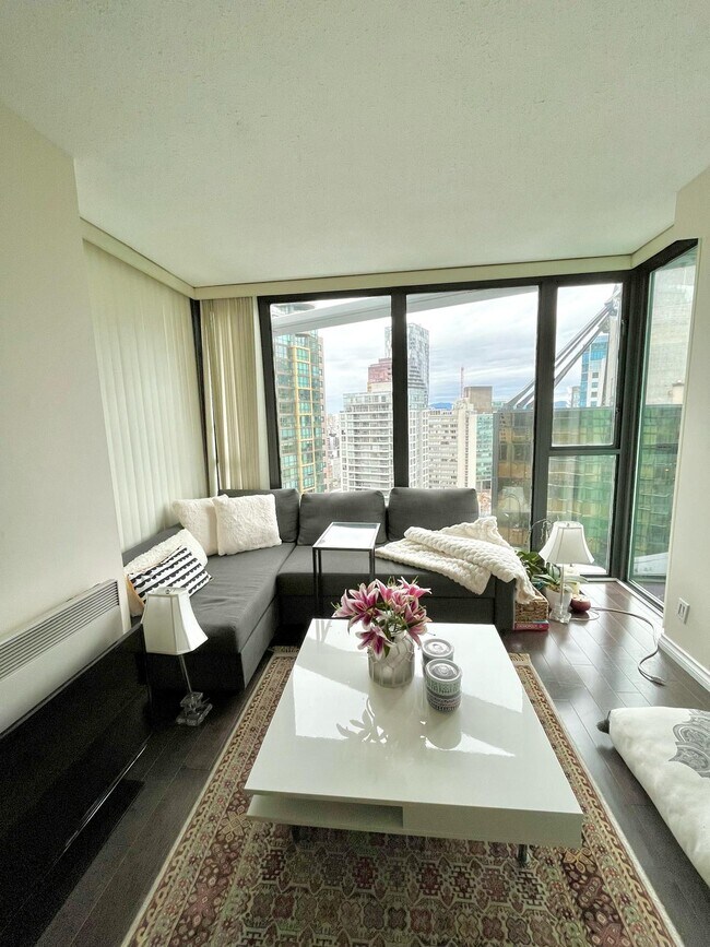 Photo du bâtiment - 1331 W Georgia St