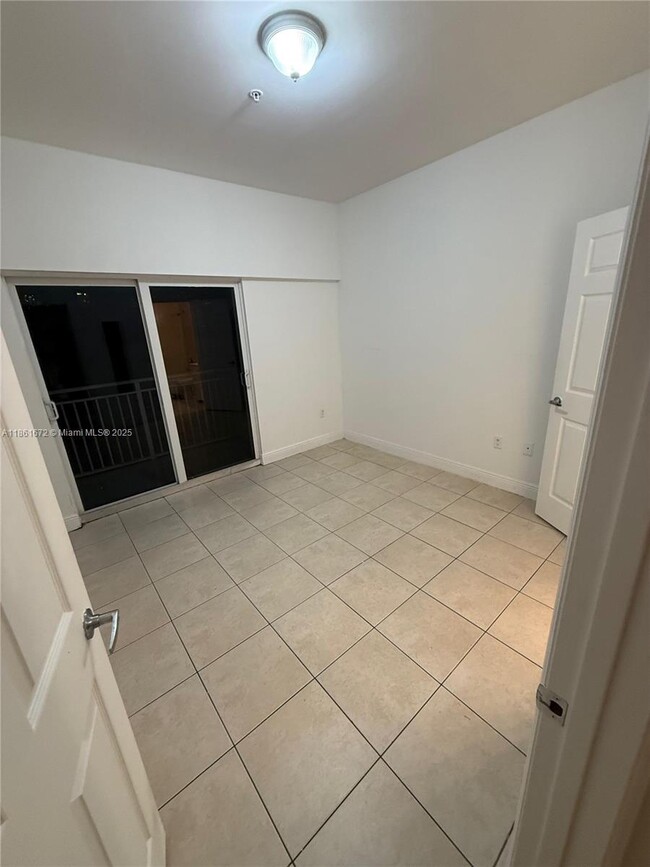 Foto del edificio - 1020 SW 4th St
