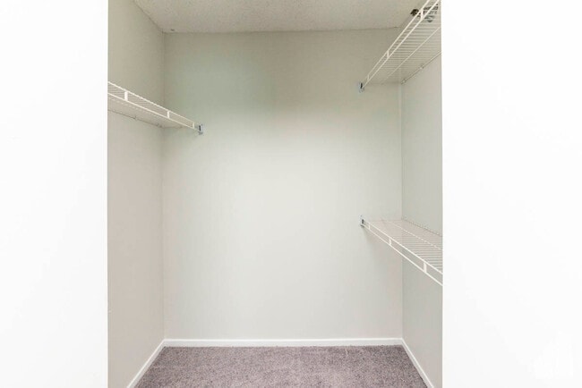 Building Photo - 195 N Harbor Dr