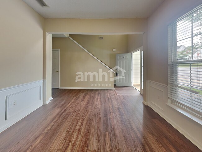 Building Photo - 3 Karsten Creek Dr