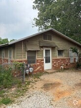 Building Photo - 12547 Chapman Rd