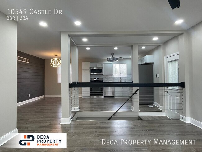 Building Photo - 10549 Castle Dr