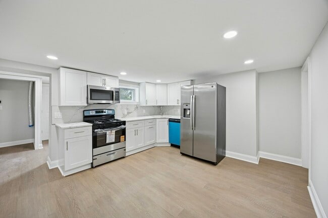 Photo - 635 Stanton Christiana Rd Townhome