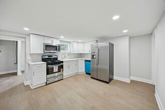 Building Photo - 635 Stanton Christiana Rd